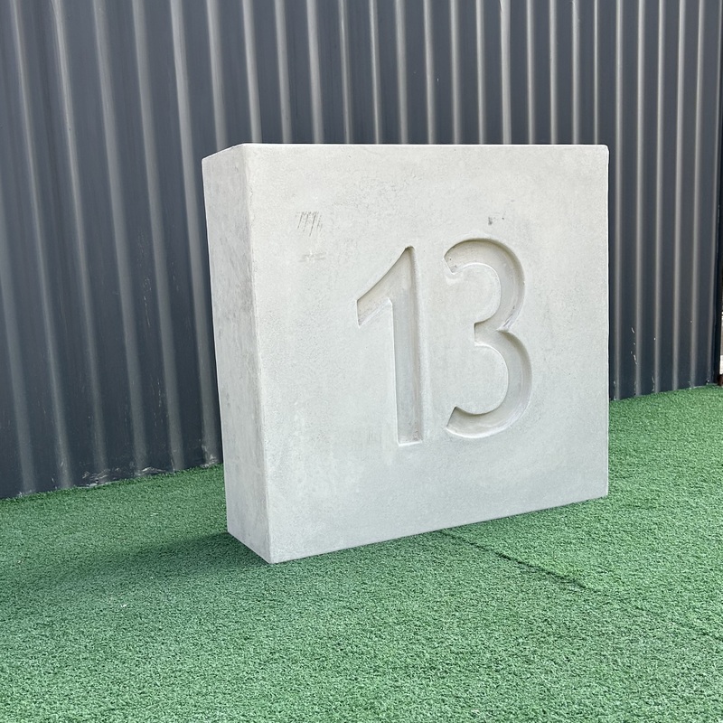 HOUSE NUMBER R